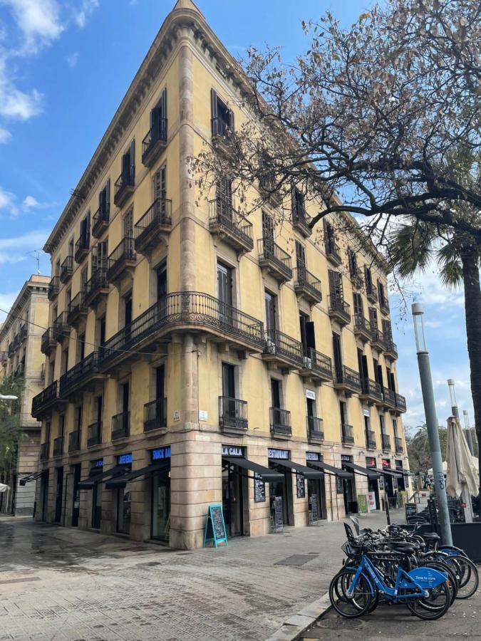 Hotel Som Nit Port Vell Barcellona Esterno foto