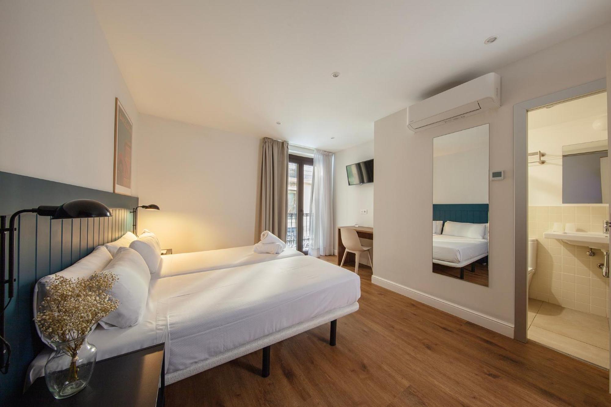 Hotel Som Nit Port Vell Barcellona Esterno foto